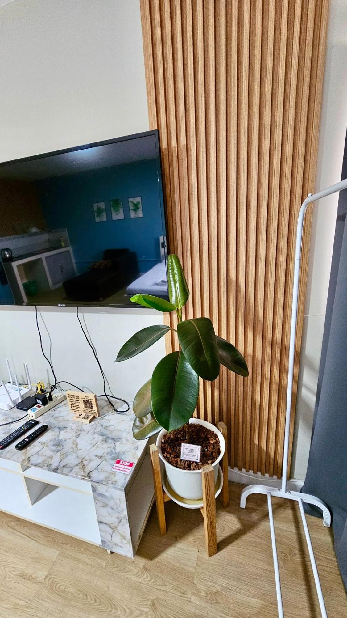 Apartment Impact Challenger ห้องพักรายวัน เมืองทองธานี ตึก C5 Ban Bang Phang